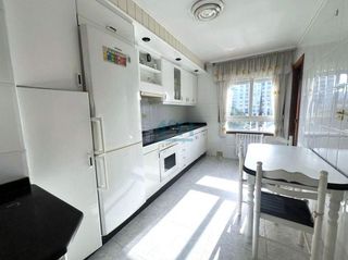 Piso en venta en Posío en Ourense