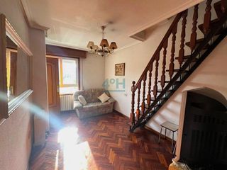 Piso en venta en Posío en Ourense