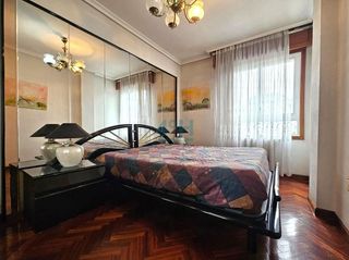 Piso en venta en Posío en Ourense