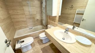 Piso en alquiler en Piovera - Conde Orgaz en Madrid