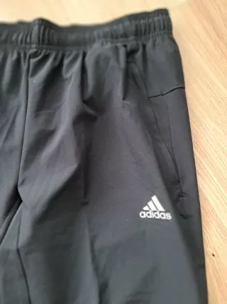Pantalón Adidas Negro