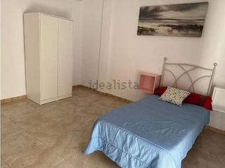 Piso en alquiler en Ciudad Jardín - Tagarete - El Zapillo en Almería