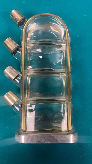 Botella de cristal para 4 licores Marca GARNIER