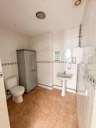 Local comercial en venta en Cártama