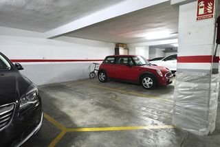 Garaje en venta en El Gall en Esplugues de Llobregat