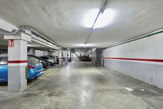 Garaje en venta en El Gall en Esplugues de Llobregat