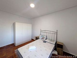 Piso en alquiler en Linares