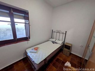 Piso en alquiler en Linares