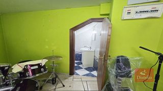 Local comercial en alquiler en Centro - Ayuntamiento en Santander