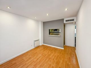 Piso en alquiler en Ensanche de Vallecas - Valdecarros en Madrid