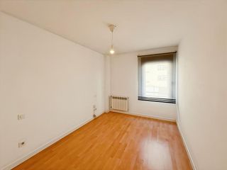 Piso en alquiler en Ensanche de Vallecas - Valdecarros en Madrid