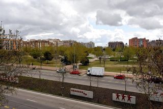 Piso en alquiler en Ensanche de Vallecas - Valdecarros en Madrid