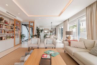 Chalet en alquiler en Zona Pueblo en Pozuelo de Alarcón