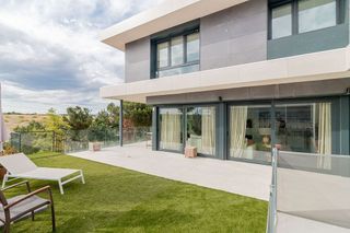 Chalet en alquiler en Zona Pueblo en Pozuelo de Alarcón