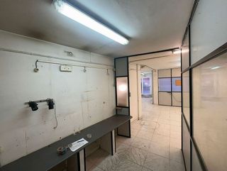 Local comercial en venta en El Guinardó en Barcelona
