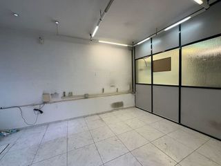 Local comercial en venta en El Guinardó en Barcelona