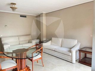 Piso en alquiler en Huerta Rosales - Valdepasillas en Badajoz