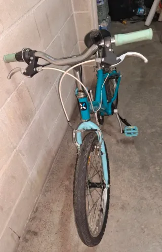 Bicicleta BTWIN 20 niña con cambio.