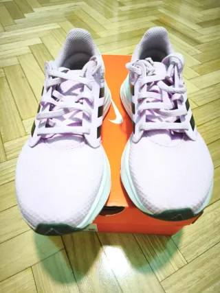 Zapatillas Adidas rosas y verdes