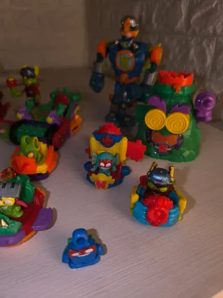 Lote Figuras Superthings