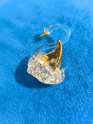Figura Cisne Cristal Dorado Transparente