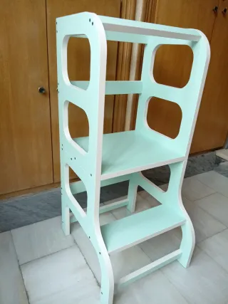 Torre Montessori per l'apprendimento infantile