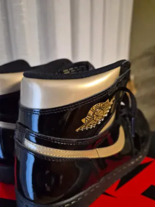 Air Jordan 1 Retro High Negro Dorado 47.5