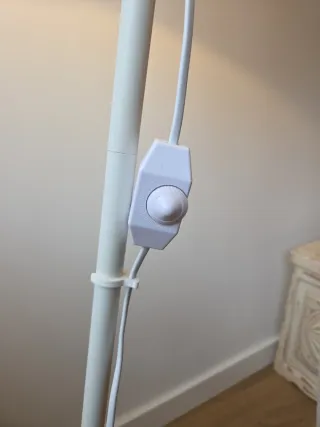 Lámpara de pie Tomons