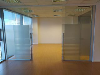 Oficina en venta en Zona Mercat en Rubí