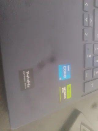 Portátil Gaming HP Victus Negro/Gris Ratón+Alfombr