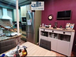 Piso en venta en Linares