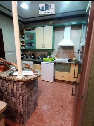 Piso en venta en Linares