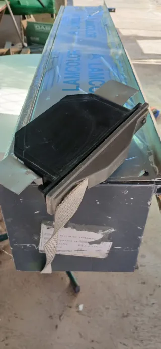 Cajón y persiana de aluminio beig 120x20