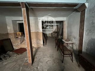 Local comercial en alquiler en Plaza España - Villa Pilar - Reyes Católicos - Vadillos en Burgos