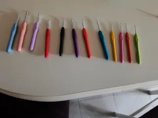 Agujas de crochet de colores