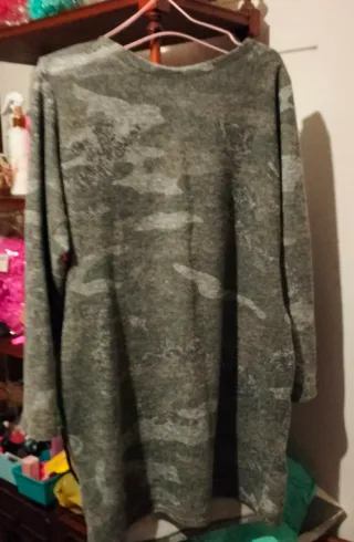 Vestido verde camuflaje talla M. 2 mano