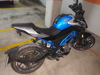 CF Moto 300 NK 2022