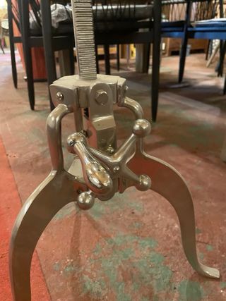 Mesita cristal base metálica industrial