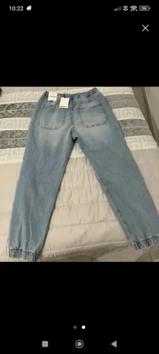 2 pantalones vaqueros,más 1 Reloj Smartwatch