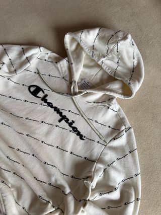 Sudadera Champion blanca con logo repetido