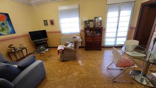 Piso en venta en Universidad - Los Lirios en Logroño