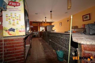 Local comercial en venta en Pedró en Cornellà de Llobregat