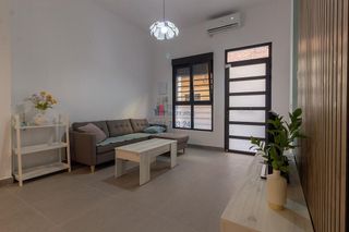 Piso en venta en Carolinas Bajas en Alicante