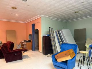 Local comercial en venta en Novelda