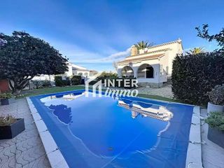 Chalet en venta en Empuriabrava en Castelló d´Empúries