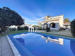 Chalet en venta en Empuriabrava en Castelló d´Empúries