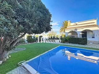 Chalet en venta en Empuriabrava en Castelló d´Empúries