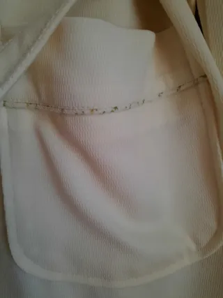 Bata de casa beige mujer