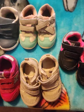 Lote Zapatos Niños Talla 19-25