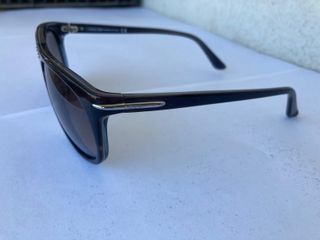 Occhiali da sole TOD’S e custodia – misure in cm